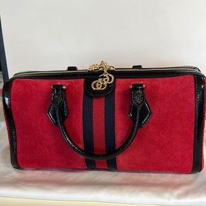 Never been used!!!!  Authentic Gucci Ophidia Boston Bag